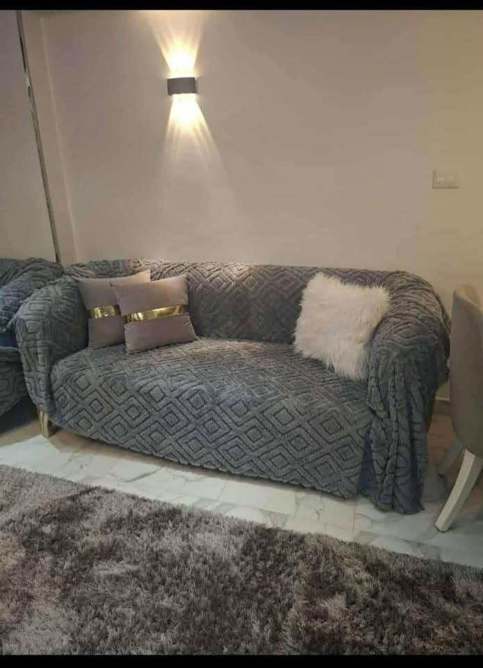 كفر انتريه فرو جاكار